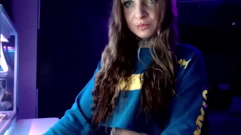 InesDesire online show from 01-28-25, 07:00