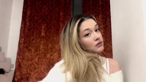 Snapshot of inesfodor chatting on 02-06-26, 06:55 Ines online show from 02-06-26, 06:55