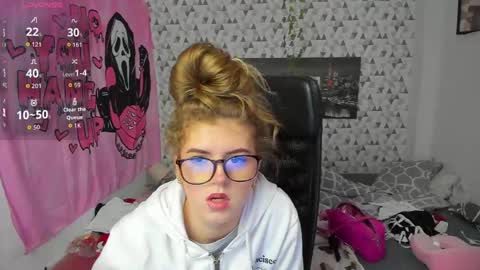Snapshot of iness_lex chatting on 05-18-26, 07:03 iness_lex online show from 05-18-26, 07:03