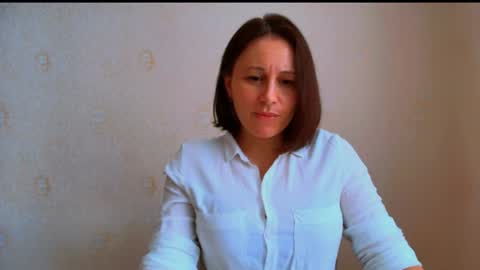 Snapshot of inessa_beauty chatting on 06-26-26, 01:26 Inessa online show from 06-26-26, 01:26