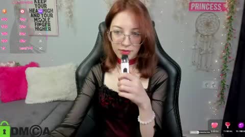 Snapshot of inferno_mia chatting on 05-31-26, 12:34 Mia online show from 05-31-26, 12:34