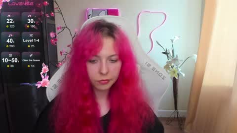Snapshot of infernokitten chatting on 05-08-26, 01:22 Ilona online show from 05-08-26, 01:22