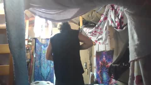 Snapshot of infinitflamezlife chatting on 10-03-25, 05:48 infinitflamezlife online show from 10-03-25, 05:48