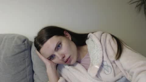 Snapshot of infinitiq45 chatting on 01-26-25, 10:24 Sweet girl online show from 01-26-25, 10:24