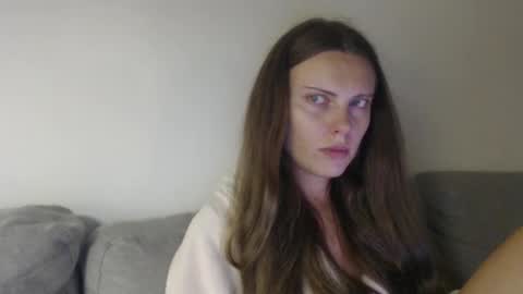 Snapshot of infinitiq45 chatting on 09-24-25, 09:18 Sweet girl online show from 09-24-25, 09:18