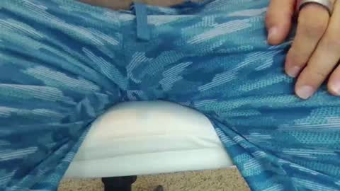 Hanging Out online show from 12-04-25, 02:26