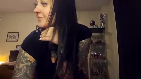 inkedcookies online show from 12-28-24, 08:37