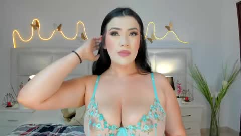 Snapshot of innavolkova chatting on 05-20-26, 12:11 innavolkova online show from 05-20-26, 12:11