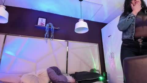 Snapshot of inndrahot chatting on 01-16-26, 03:43 Indra online show from 01-16-26, 03:43