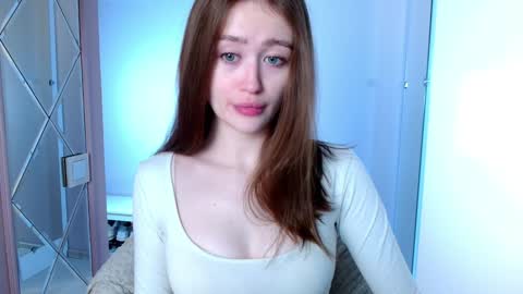 Lina online show from 02-06-25, 08:39