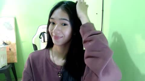 Reign online show from 11-17-25, 06:24