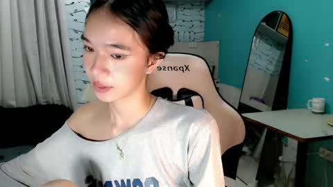 Snapshot of innocent_reign69 chatting on 05-08-26, 11:32 Reign online show from 05-08-26, 11:32