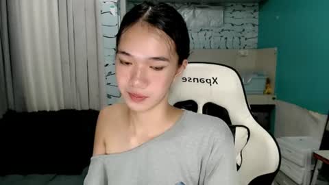 Snapshot of innocent_reign69 chatting on 06-26-26, 07:29 Reign online show from 06-26-26, 07:29