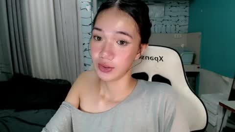 Snapshot of innocent_reign69 chatting on 07-09-26, 06:39 Reign online show from 07-09-26, 06:39