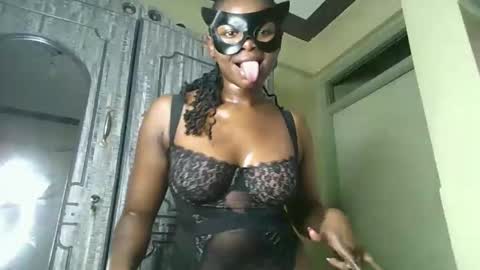 innocentberry1 online show from 04-26-26, 08:39