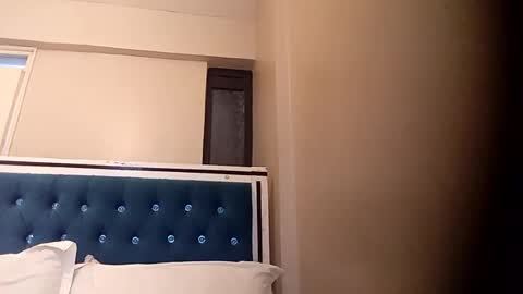 Snapshot of innocentcuteface chatting on 02-23-25, 04:57 Amber online show from 02-23-25, 04:57