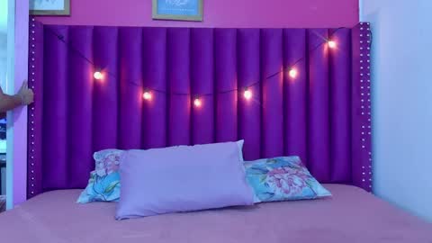 innocenthazel online show from 04-14-26, 02:50