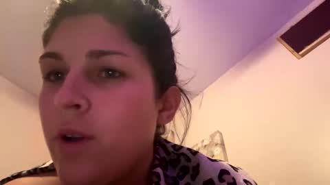 Snapshot of innocentlilsarah chatting on 11-11-25, 05:51 innocentlilsarah online show from 11-11-25, 05:51