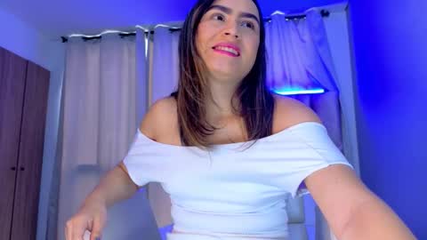 Innoocent Luna online show from 11-02-25, 04:42