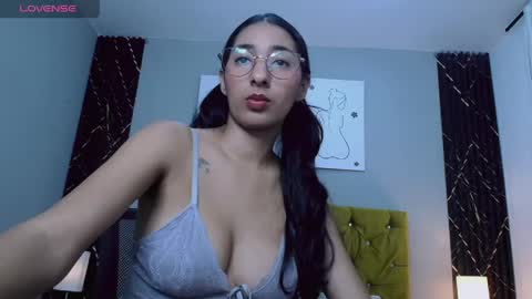 Luna moon online show from 04-17-26, 06:05