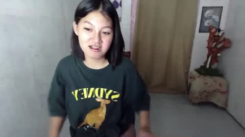 Snapshot of inosent_citta chatting on 12-17-24, 02:11 citta online show from 12-17-24, 02:11