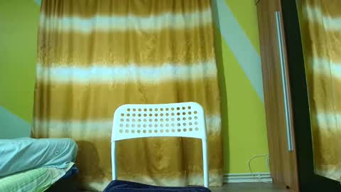 insanephisique online show from 10-08-25, 05:38