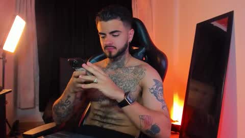 Brayan Chavez online show from 12-02-25, 01:44