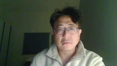 Snapshot of insuclee197641 chatting on 01-06-26, 04:00 insuclee197641 online show from 01-06-26, 04:00