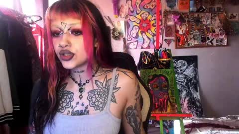 Snapshot of insunnity666 chatting on 05-11-26, 03:40 Insunnity666 online show from 05-11-26, 03:40
