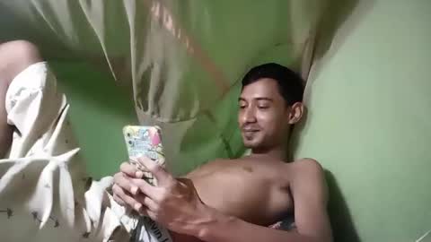 interne8famous online show from 09-09-25, 03:22