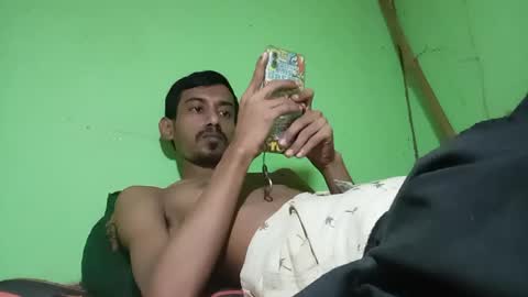 interne8famous online show from 10-01-25, 05:57