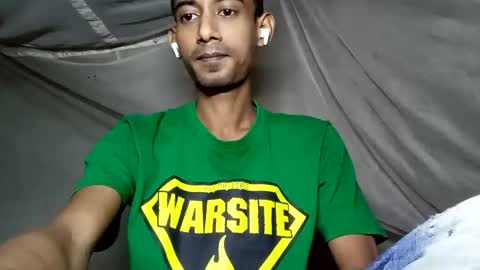 Snapshot of interne8famous chatting on 11-09-25, 04:05 interne8famous online show from 11-09-25, 04:05