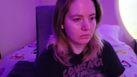 Snapshot of internetfairy_xo chatting on 12-02-25, 08:19 Faye online show from 12-02-25, 08:19