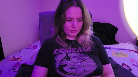 Faye online show from 12-23-25, 04:54