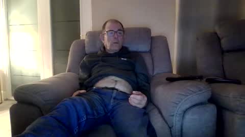 inthemood63 online show from 10-21-25, 08:53