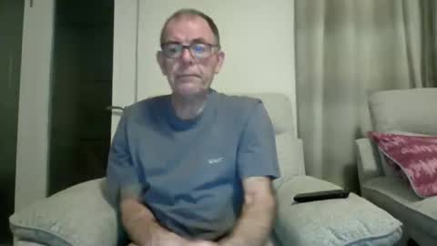 Snapshot of inthemood63 chatting on 04-24-26, 10:01 inthemood63 online show from 04-24-26, 10:01