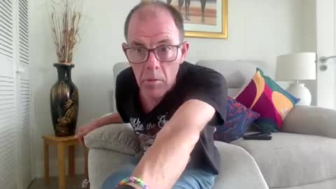 Snapshot of inthemood63 chatting on 08-02-26, 12:47 inthemood63 online show from 08-02-26, 12:47