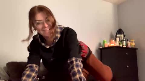 IntoTheWoodsWeGo online show from 10-27-25, 02:04