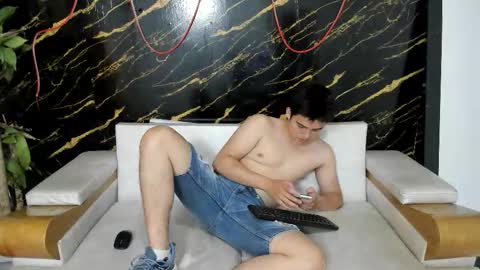 invincible200 online show from 09-12-25, 01:55