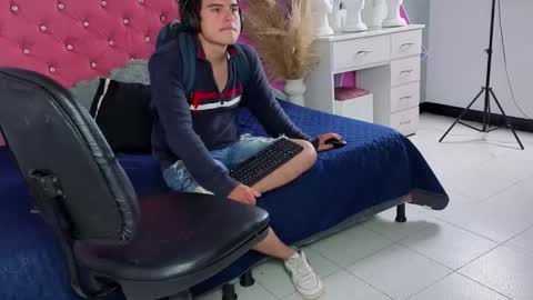 invincible200 online show from 10-05-25, 02:04