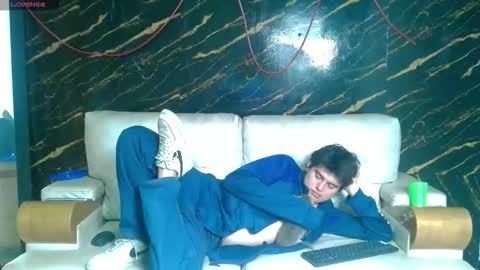 invincible200 online show from 11-28-25, 03:04