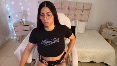 Snapshot of iriina_hotbusty chatting on 11-15-25, 10:37 Irina online show from 11-15-25, 10:37