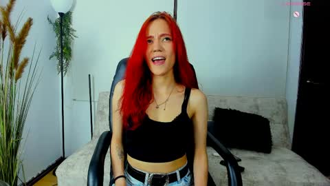 Snapshot of irina_beaux chatting on 04-18-26, 10:43 online show from 04-18-26, 10:43