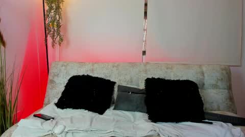 Snapshot of irina_beaux chatting on 05-17-26, 05:09 online show from 05-17-26, 05:09