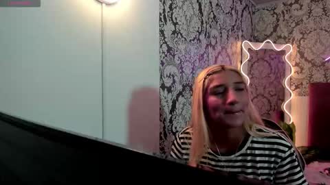 Snapshot of irina_tay1 chatting on 03-22-26, 03:43 IRINA online show from 03-22-26, 03:43