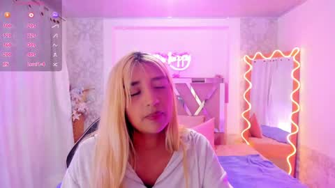 Snapshot of irina_tay1 chatting on 04-11-26, 03:33 IRINA online show from 04-11-26, 03:33