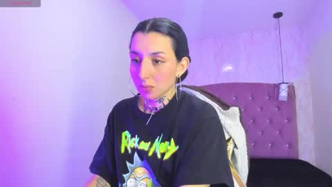 Snapshot of iris_77 chatting on 11-11-25, 05:35 iris_77 online show from 11-11-25, 05:35