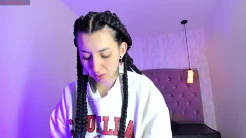 Snapshot of iris_77 chatting on 12-03-25, 12:36 iris_77 online show from 12-03-25, 12:36