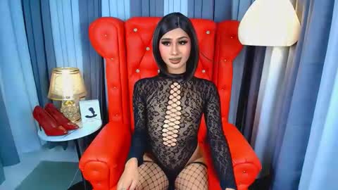 Snapshot of iris_lauren chatting on 05-04-26, 02:40 Iris online show from 05-04-26, 02:40