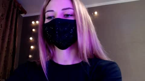 Lily online show from 12-18-25, 02:56